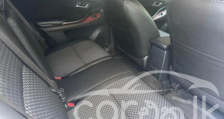 TOYOTA PREMIO 2007