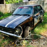 NISSAN SUNNY B211 1977