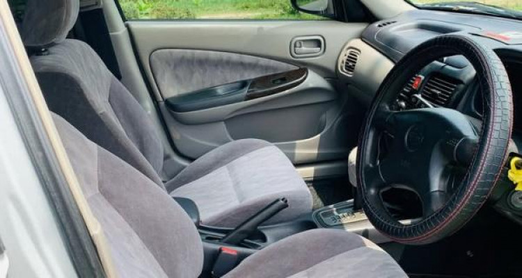 NISSAN SUNNY N16 2001