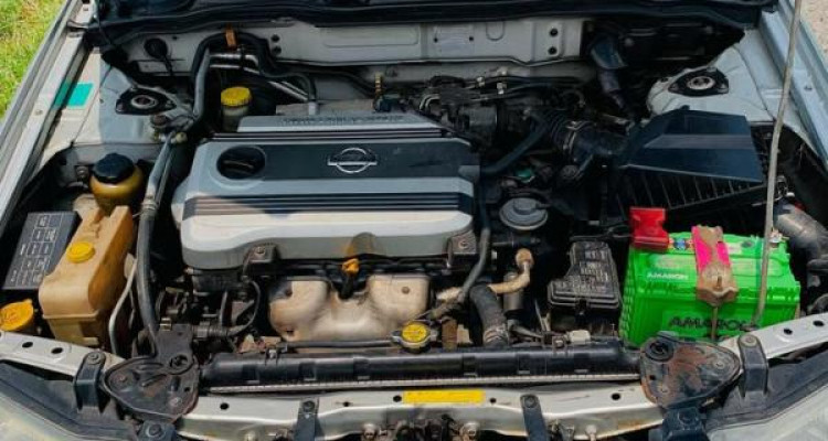 NISSAN SUNNY N16 2001