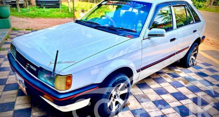 MAZDA FAMILIA 1986