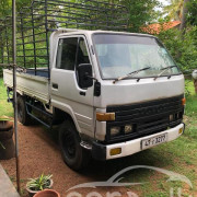 TOYOTA DYNA 1983
