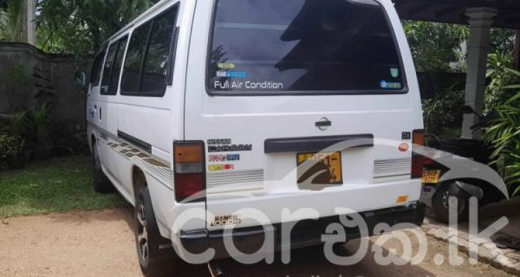 NISSAN CARAVAN 1993
