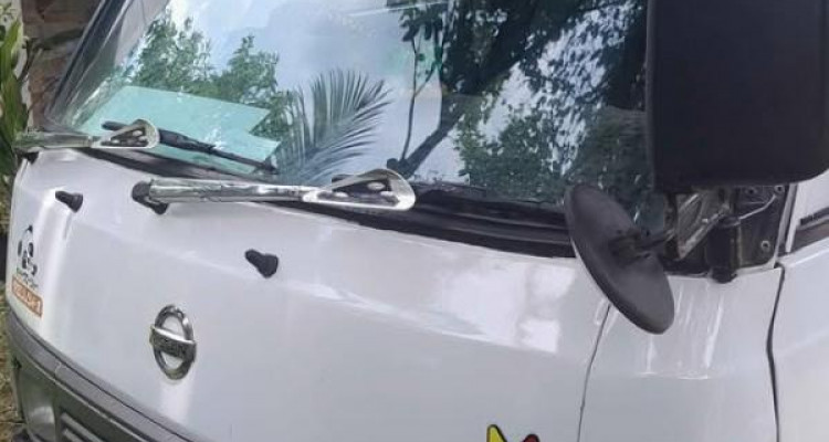 NISSAN CARAVAN 1993