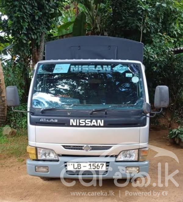 NISSAN ATLAS 2001