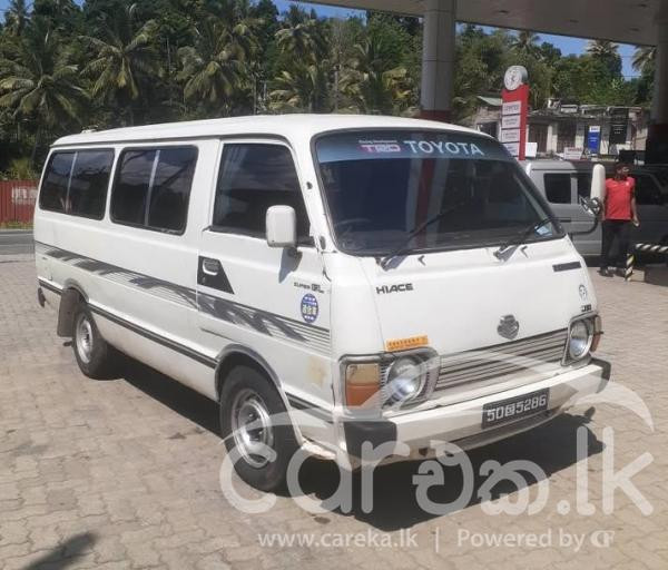 TOYOTA LH30 1982