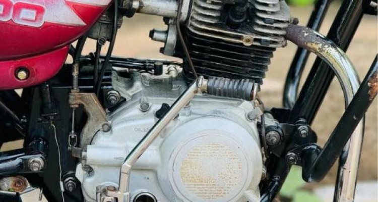 BAJAJ CT100 2008