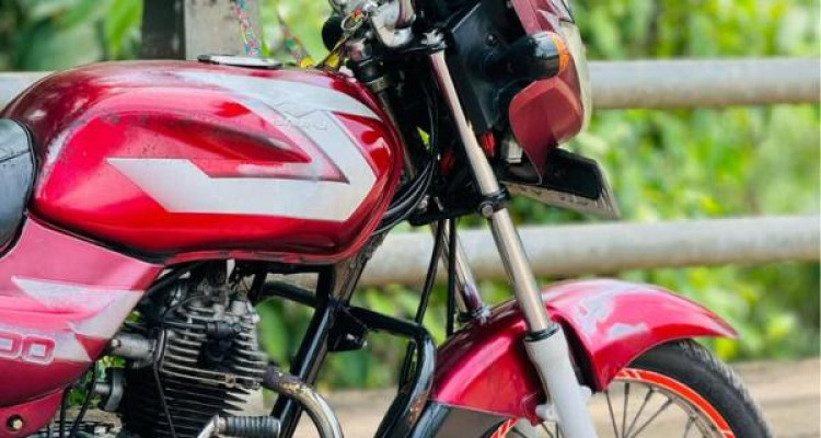 BAJAJ CT100 2008