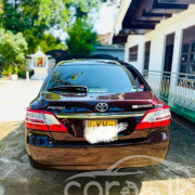 TOYOTA PREMIO 2013