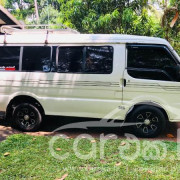 MAZDA BONGO 1995