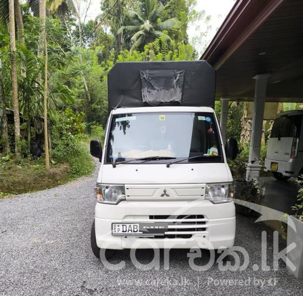 MITSUBISHI MINICAB 2014