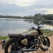ROYAL ENFIELD CLASSIC 350 2025