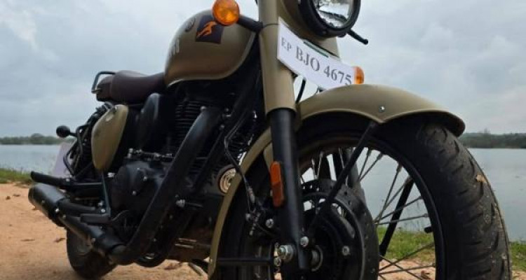 ROYAL ENFIELD CLASSIC 350 2025