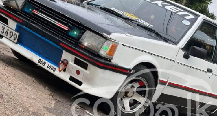 MITSUBISHI LANCER BOX 1982