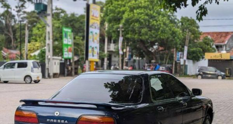 NISSAN PRESEA 1990