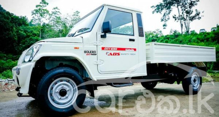 MAHINDRA BOLERO 2025