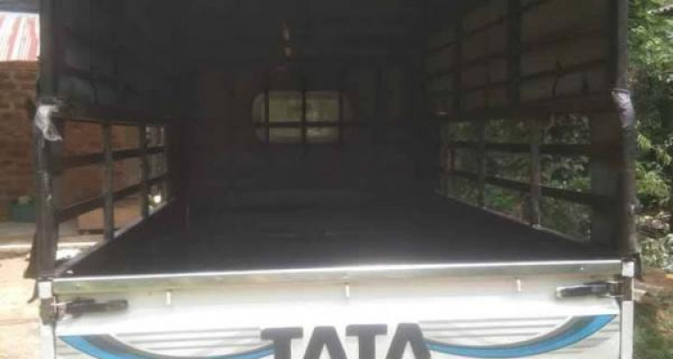 TATA SUPER ACE 2014