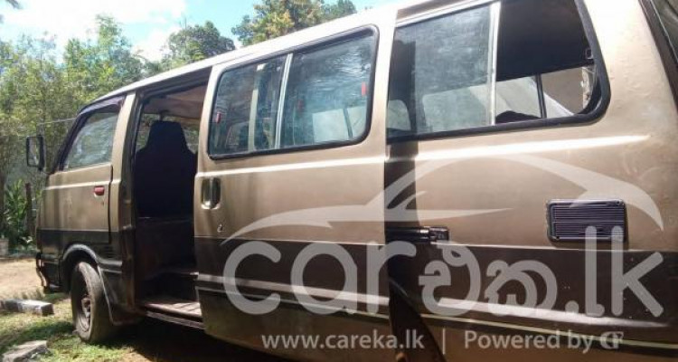 TOYOTA HIACE 1982