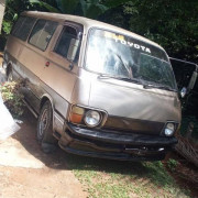 TOYOTA HIACE 1982