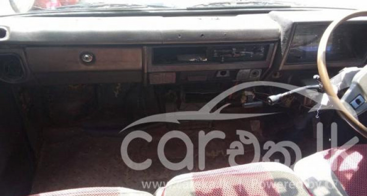 TOYOTA HIACE 1982