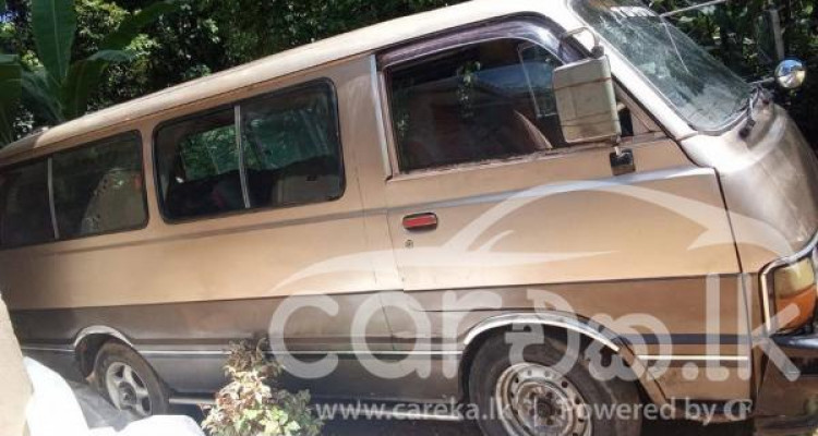 TOYOTA HIACE 1982