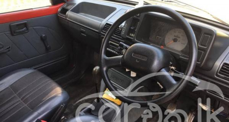SUZUKI MARUTI 800 2005