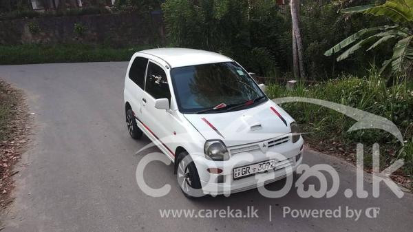 MITSUBISHI MINICA 2000
