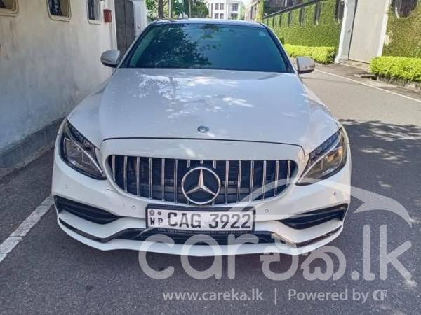MERCEDES BENZ C200 2015