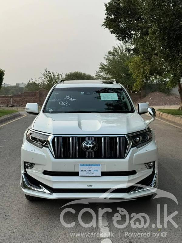 TOYOTA LAND CRUISER PRADO 2023