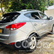 HYUNDAI TUCSON 2011
