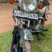 BAJAJ BOXER 2004