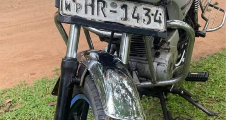 BAJAJ BOXER 2004