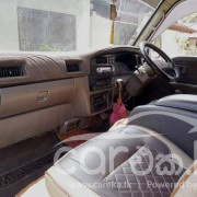 NISSAN CARAVAN 1993