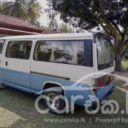 NISSAN CARAVAN 1993