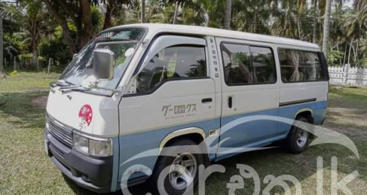 NISSAN CARAVAN 1993