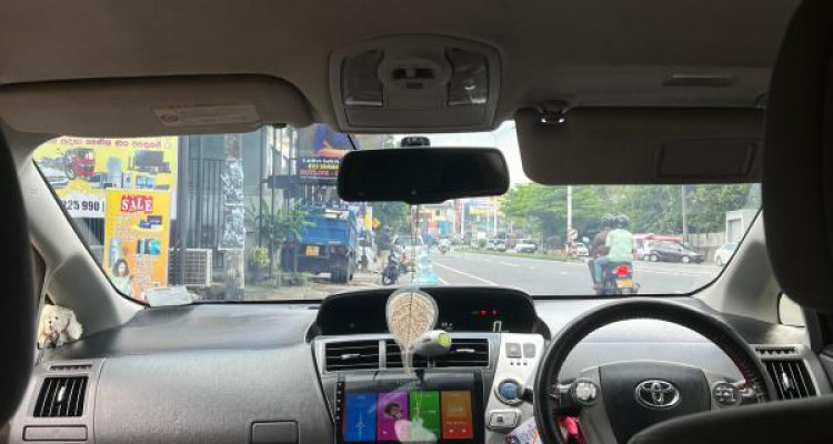 TOYOTA PRIUS 2013