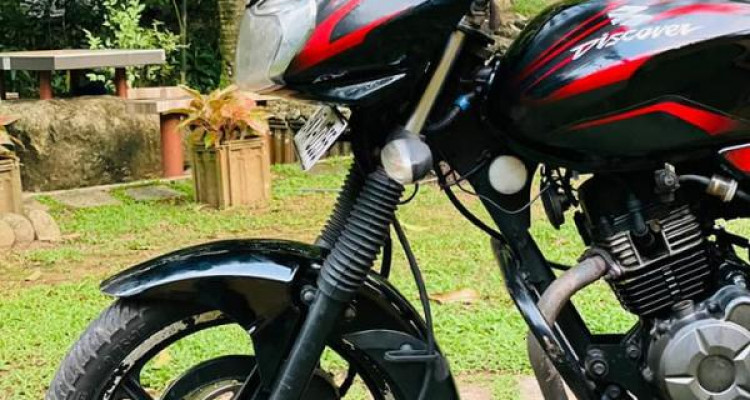 BAJAJ DISCOVER 150 2011