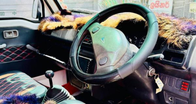DAIHATSU HIJET 2003