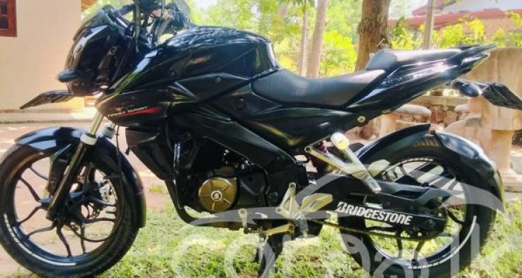 BAJAJ PULSAR NS 2016