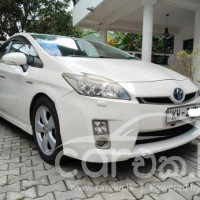 TOYOTA PRIUS 2011