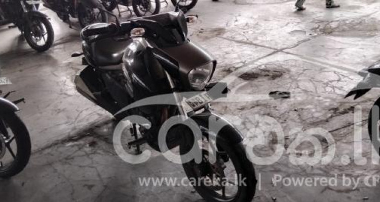 SUZUKI INTRUDER 2018