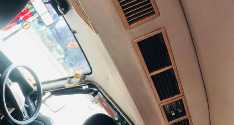TOYOTA HIACE LH61 1989