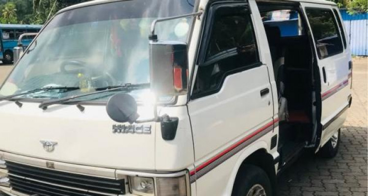 TOYOTA HIACE LH61 1989