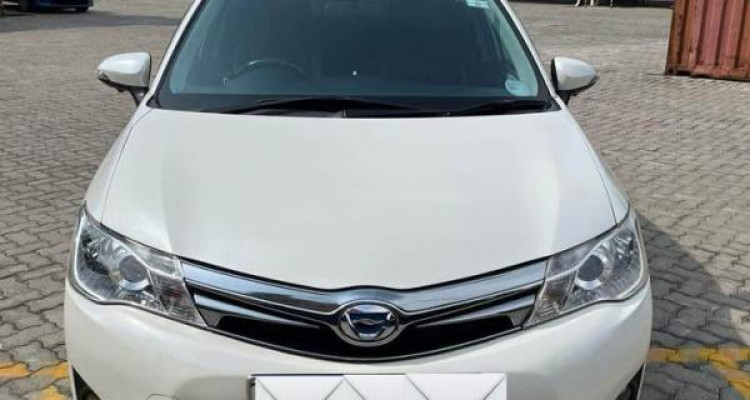 TOYOTA AXIO 2015