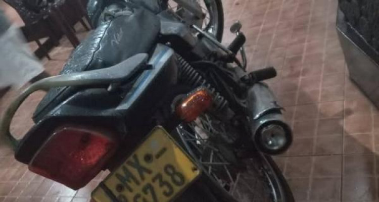 TVS VICTOR 2004