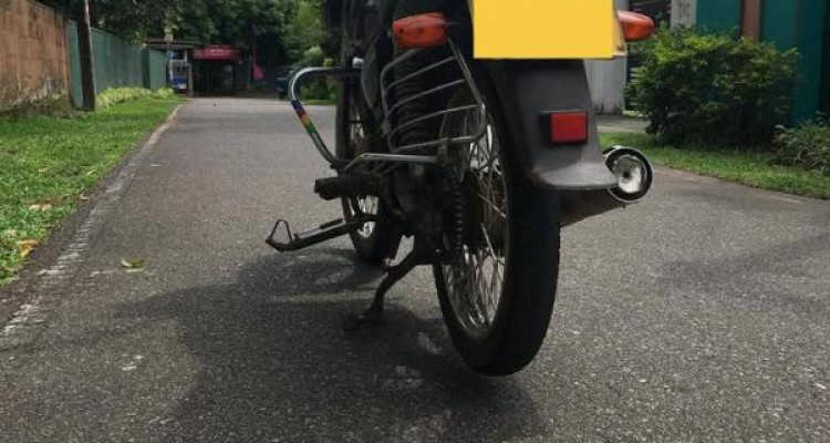 TVS VICTOR 2004