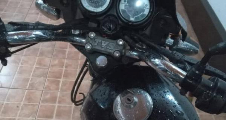 TVS VICTOR 2004