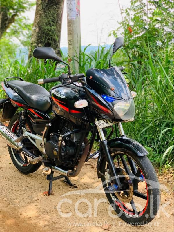 BAJAJ PULSAR 150 2010