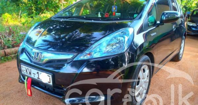 HONDA FIT GP1 2012