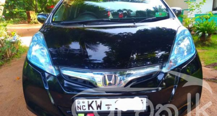 HONDA FIT GP1 2012